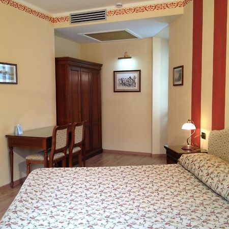 Hotel La Dependance Menaggio Zewnętrze zdjęcie