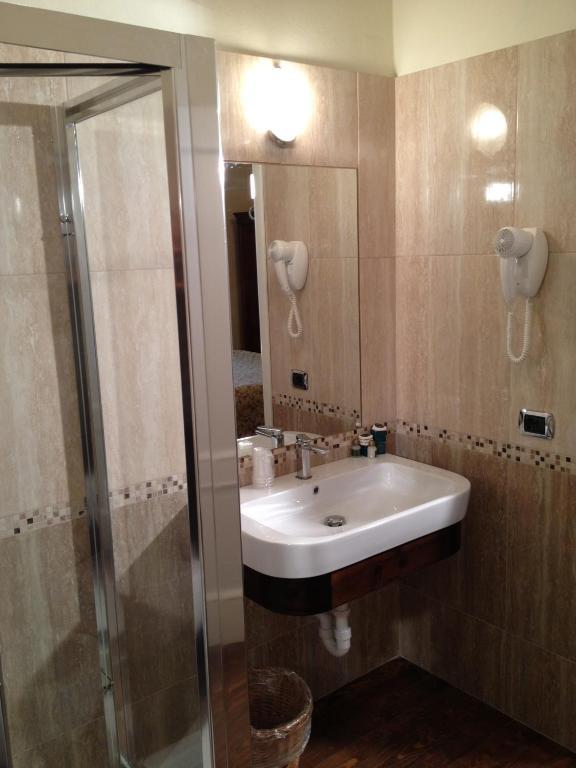 Hotel La Dependance Menaggio Pokój zdjęcie